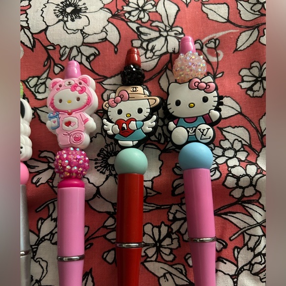 Hello kitty and friends handcrafted pens (pick one) - Picture 5 of 8
